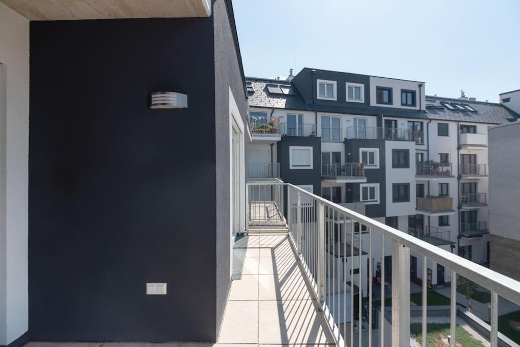Apartamento Neu Und Hell In Zentraler Ruhelage Mit Parkplatz Viena Exterior foto