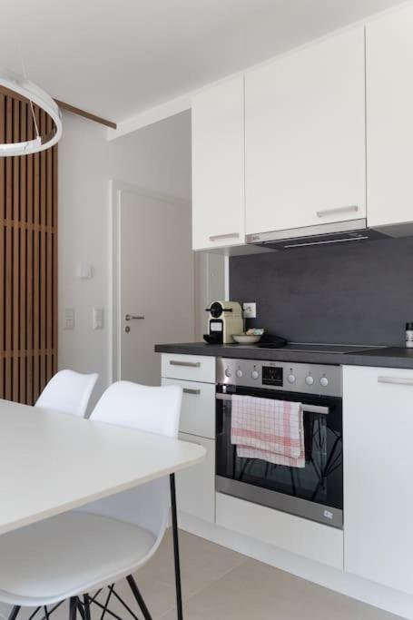 Apartamento Neu Und Hell In Zentraler Ruhelage Mit Parkplatz Viena Exterior foto