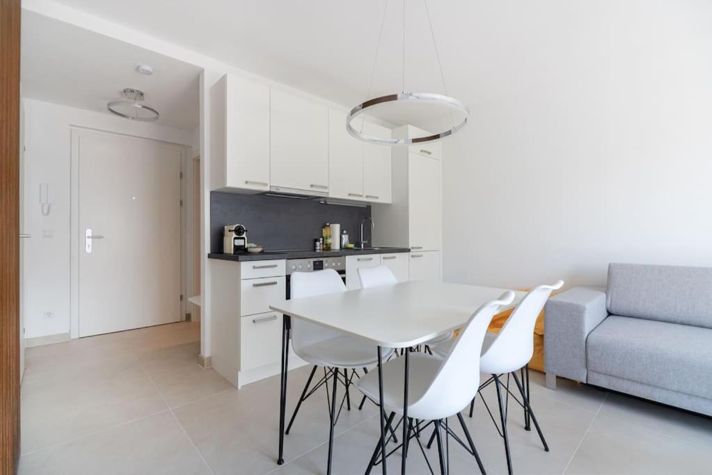 Apartamento Neu Und Hell In Zentraler Ruhelage Mit Parkplatz Viena Exterior foto