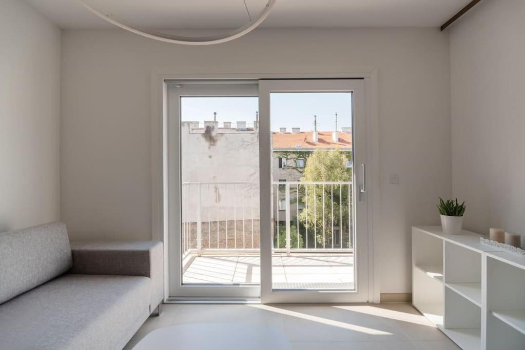 Apartamento Neu Und Hell In Zentraler Ruhelage Mit Parkplatz Viena Exterior foto